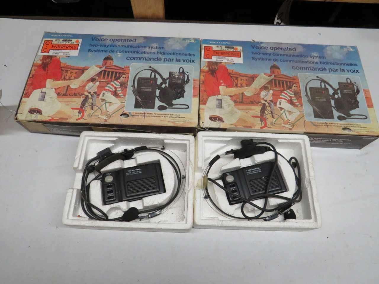 LOT 6 REALISTIC VOICE ACTUATED FM TRANSCEIVER MODEL TRC-506 & 21-400 - ELECTRICAL COMPONENTS