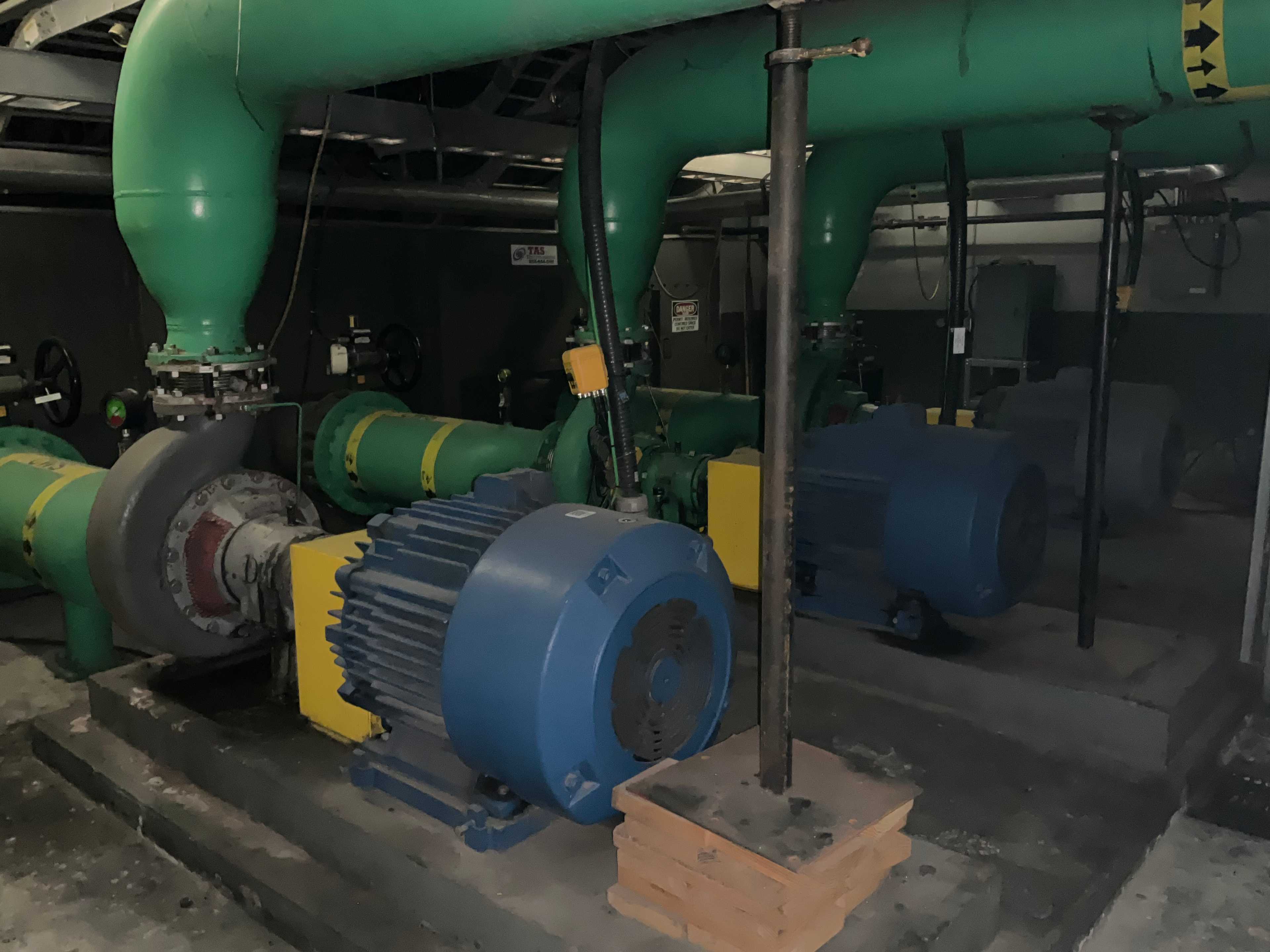 QTY 3 - SUMMIT CENTRIFUGAL PUMPS WITH MOTORS - CENTRIFUGAL PUMP
