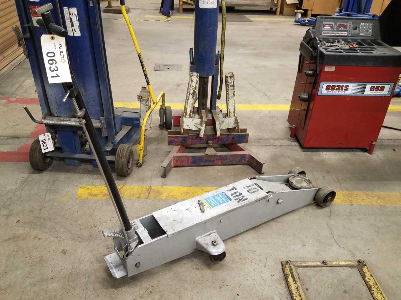 10 ton service jack, 6-1/4" to 22" lift - MANUAL PALLET JACKS 10 ton service jack, 6-1/4" to 22" lift - MANUAL PALLET JACKS