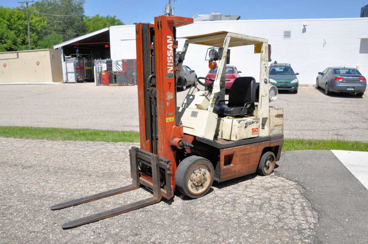 NISSAN Model KCFH02A25V 4,700-LB Capacity x 187" Lift Capacity, - FORKLIFTS