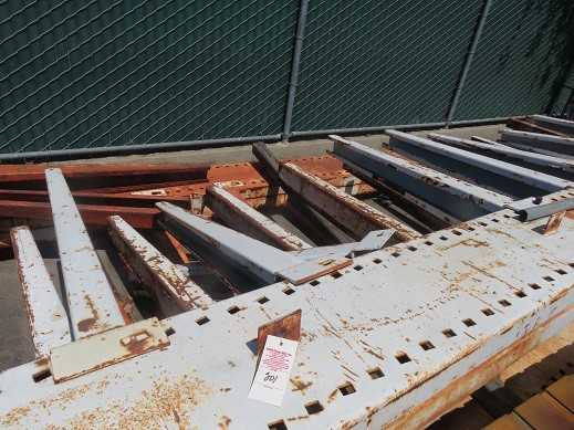 Heavy Duty Pallet Rack, no contents - MISCELLANEOUS