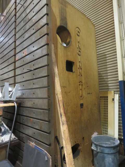 Cincinnati Cast Iron Angle Plates 133 In H X 35 In W X 70 In X 3 In Thick - MACHINING ACCESSORIES & TOOLING