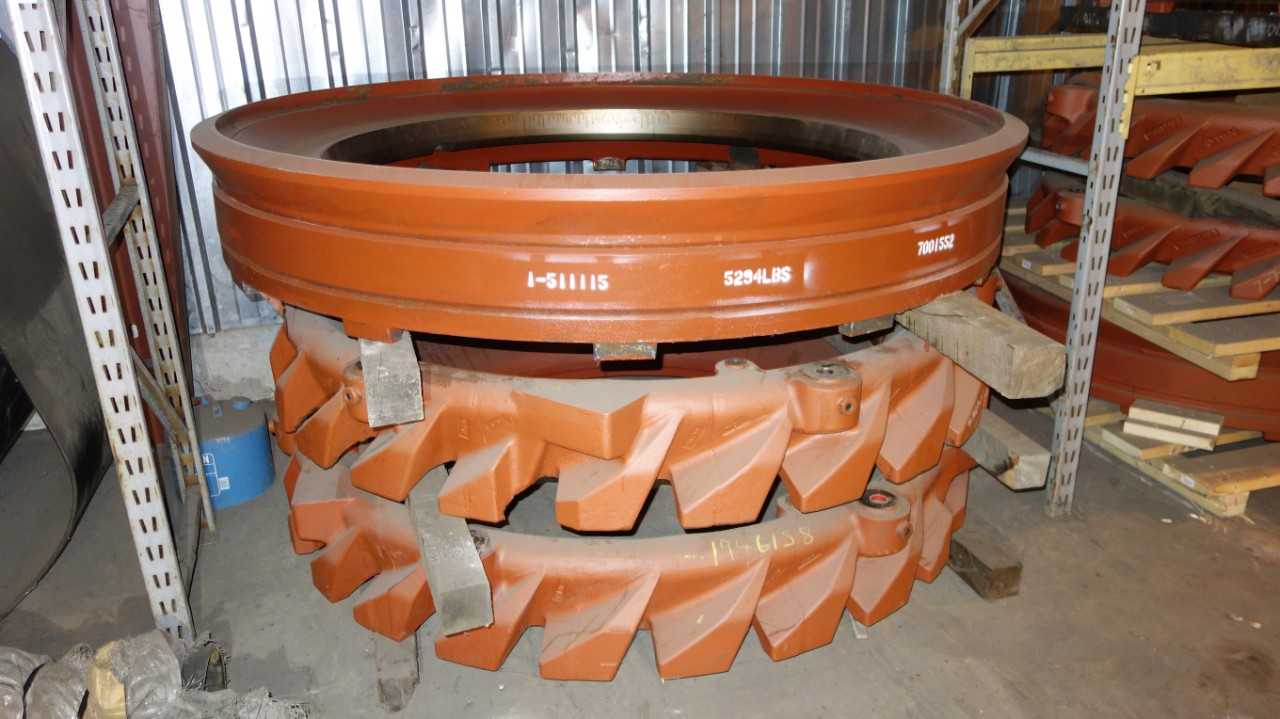CONTENTS OF RACKING AND FLOOR, - COUPLINGS, JOINTS, & HUBS