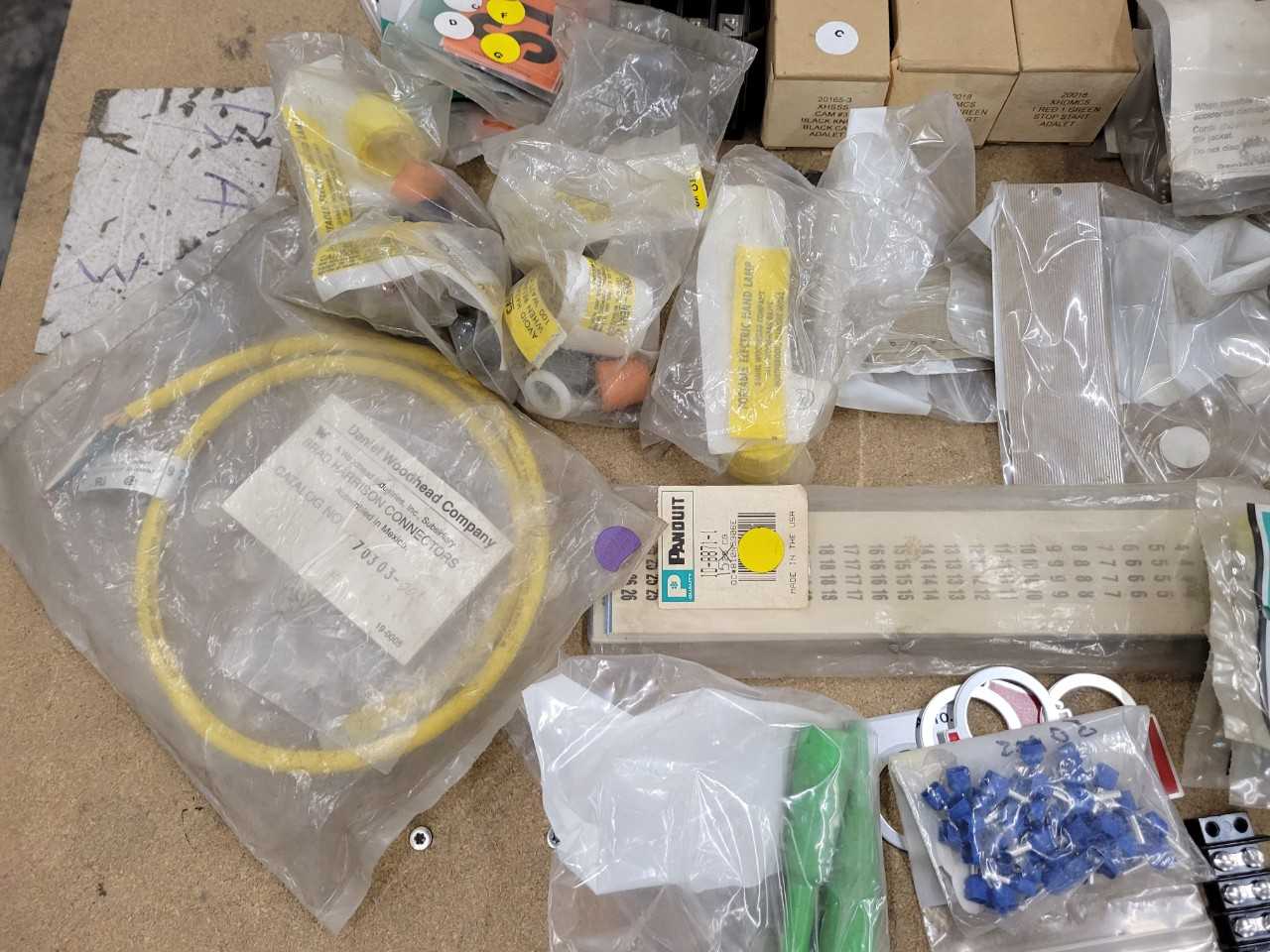 [GE, Woodhead] 20MFD 1000VDC Capacitors, Cable Connectors, Light Accys - ELECTRICAL COMPONENTS