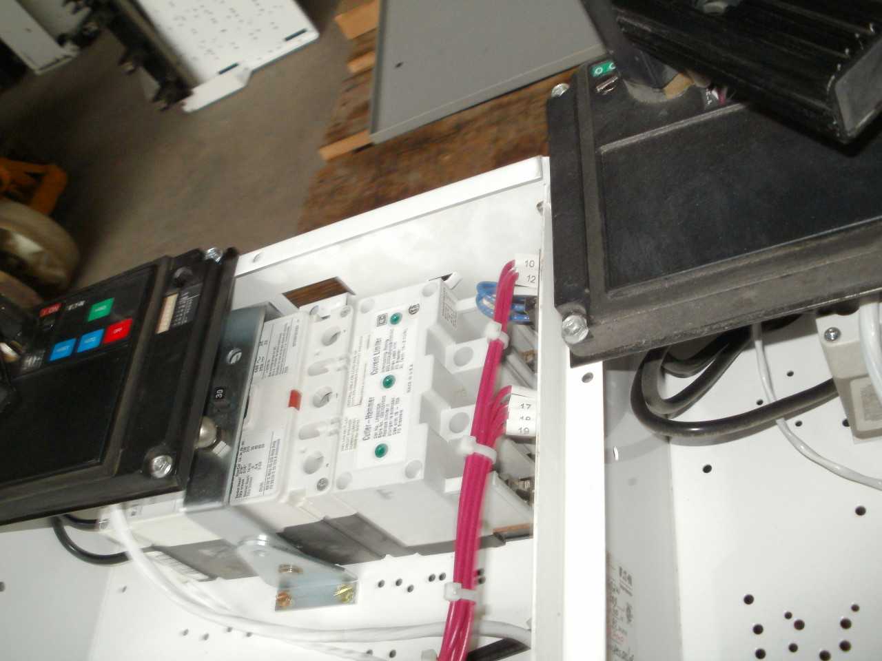 EATON SMART MCC 5HP - 30A BREAKERS ( QTY. 2 ) - CIRCUIT BREAKERS