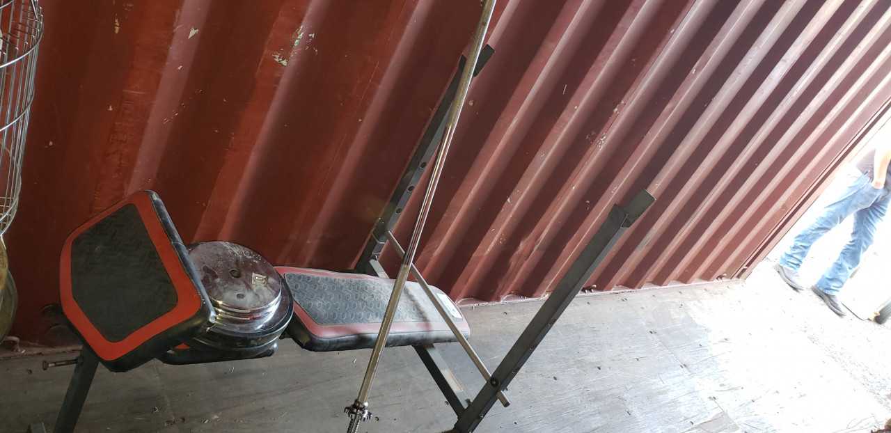 Weight Bench w/ Bar & Weights - MISCELLANEOUS