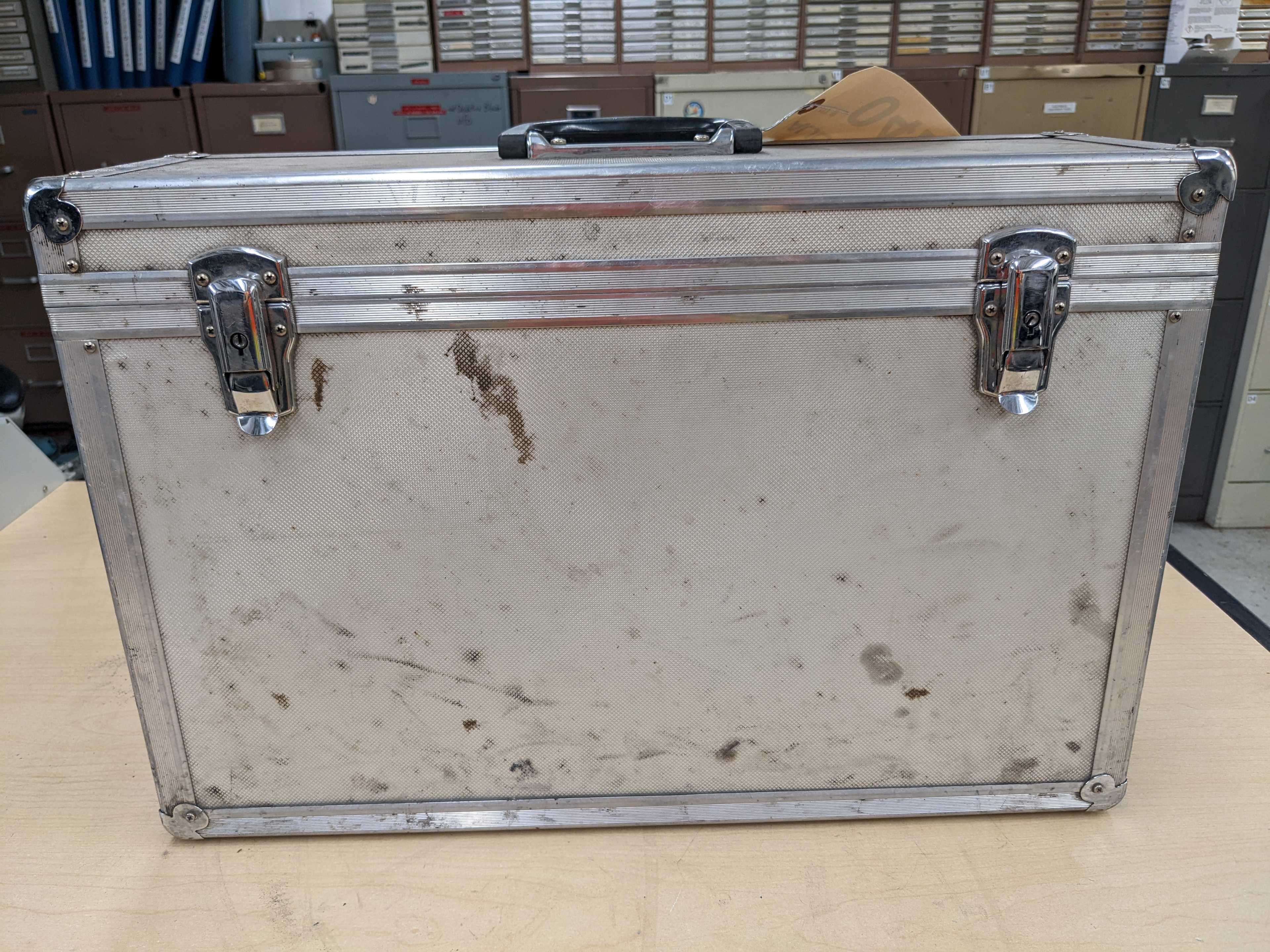 TEMPERATURE CALIBRATOR - TEMPERATURE CONTROLLERS