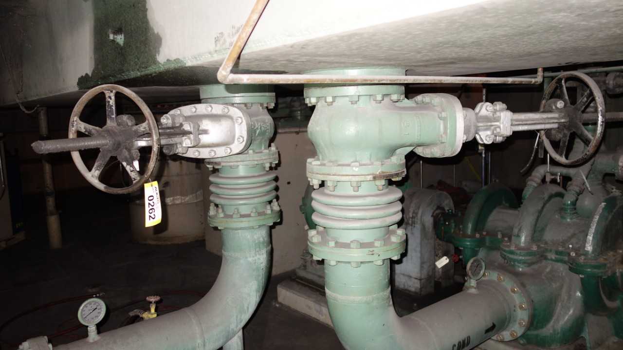 LOT OF 2 POWELL 10IN 150 STEEL GATE VALVE - VALVES