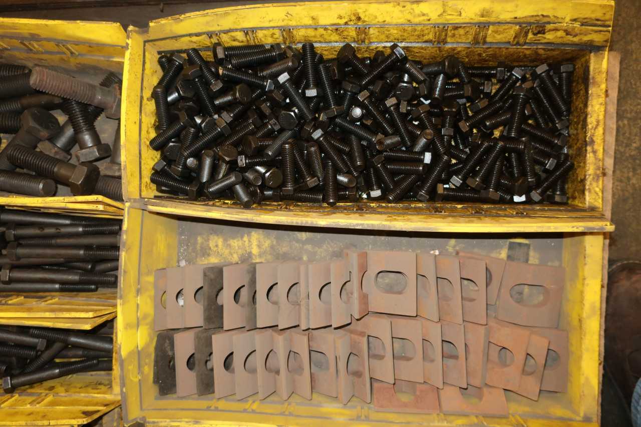 6 PALLETS OF ASSORTED HARDWARE - ELECTRIC POWER TOOLS