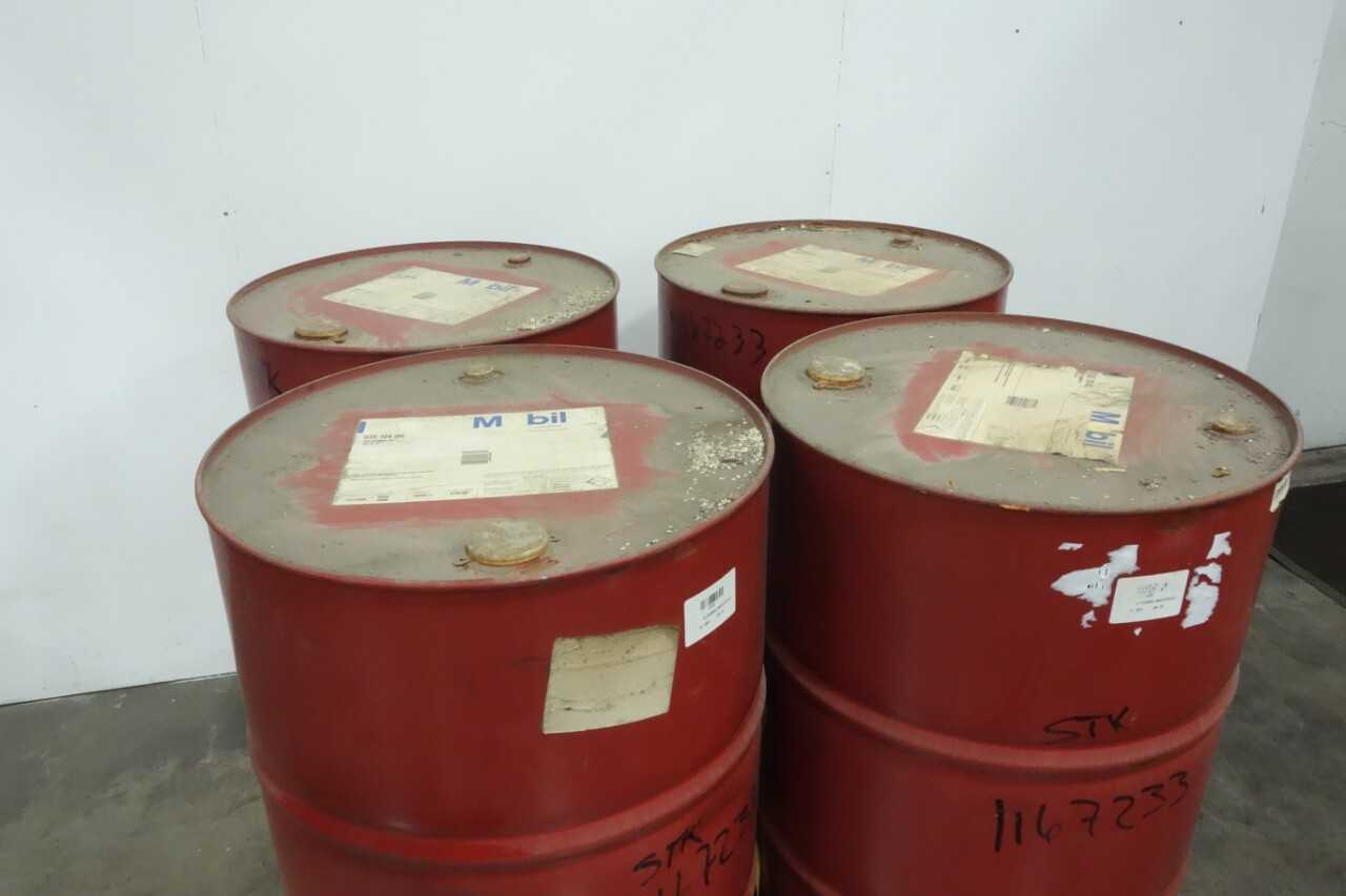 LOT OF 4 FULL 55 GALLON DRUMS OF MOBIL DTE 724 GAS TURBINE OIL - ELECTRIC POWER TOOLS