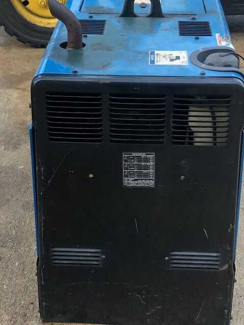Miller Trailblazer 325 welder (no wheels) - WELDING EQUIPMENT