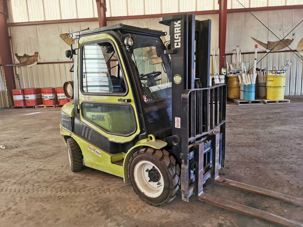 2007 Clark C30L Outdoor Forklift - FORKLIFTS