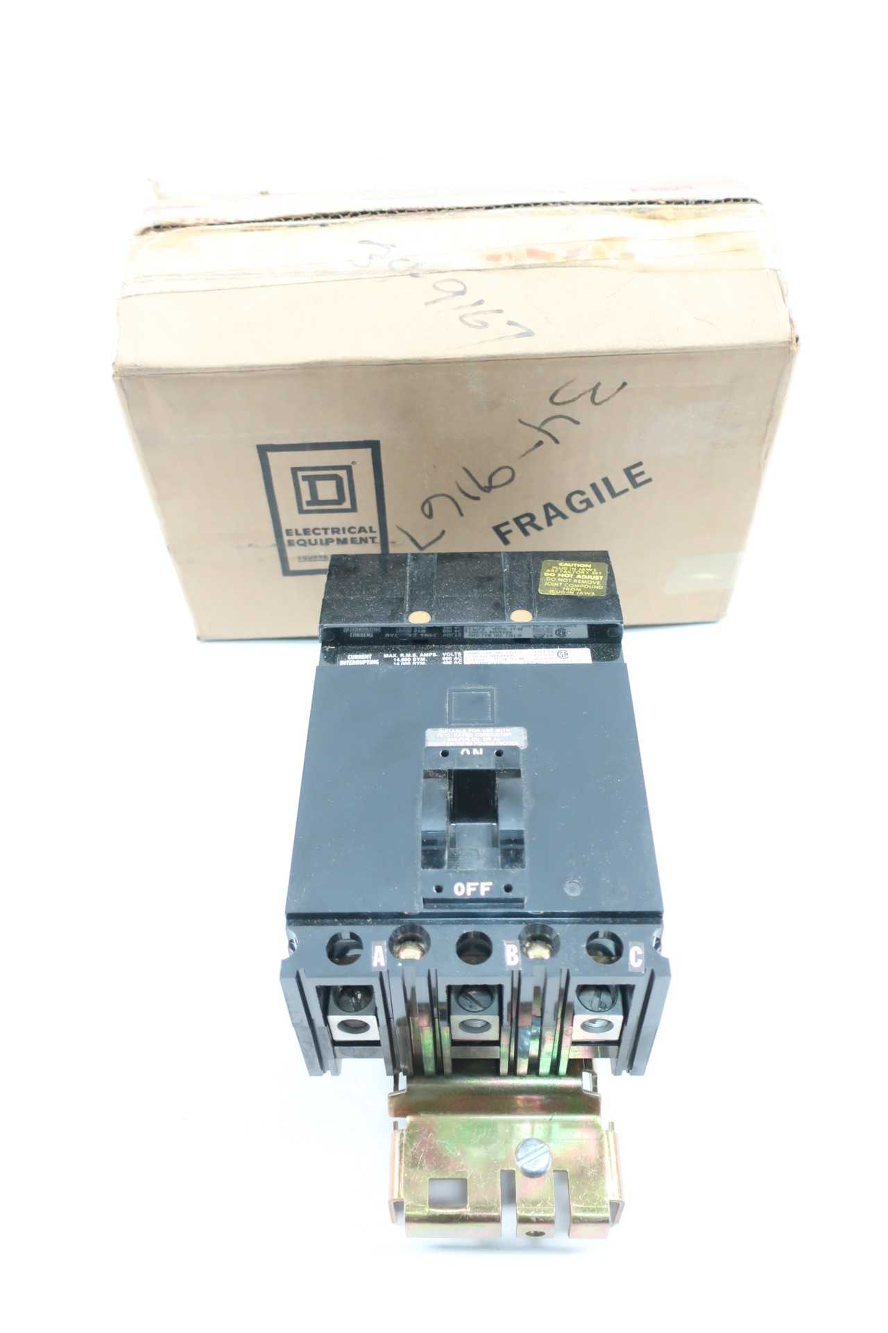 SQUARE D FA36050 3P 50A AMP 600VAC MOLDED CASE CIRCUIT BREAKER - CIRCUIT BREAKERS SQUARE D FA36050 3P 50A AMP 600VAC MOLDED CASE CIRCUIT BREAKER - CIRCUIT BREAKERS