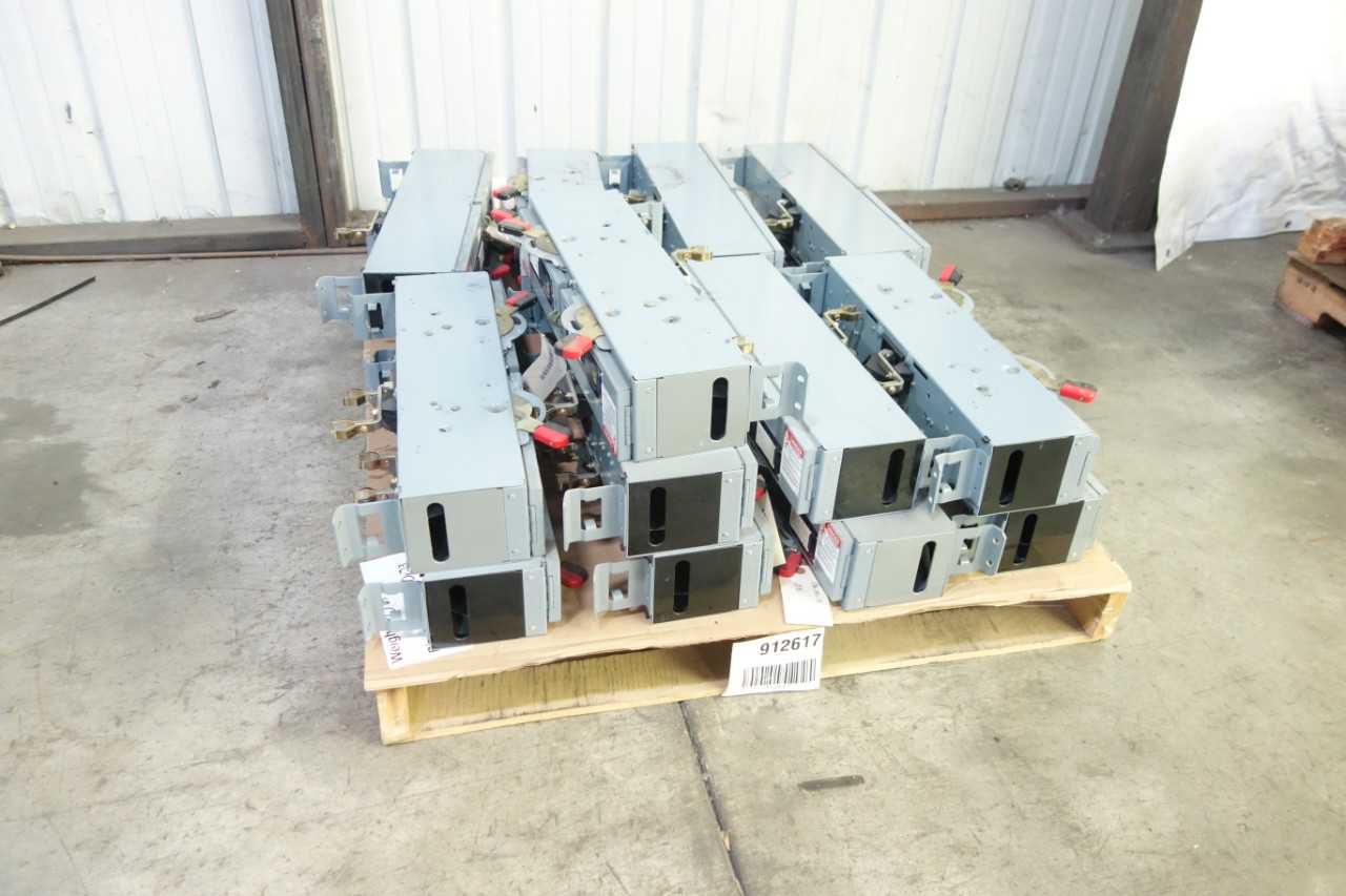 PALLET OF SQUARE D QMB221 FUSIBLE DISCONNECT SWITCHES - DISCONNECT SWITCHES