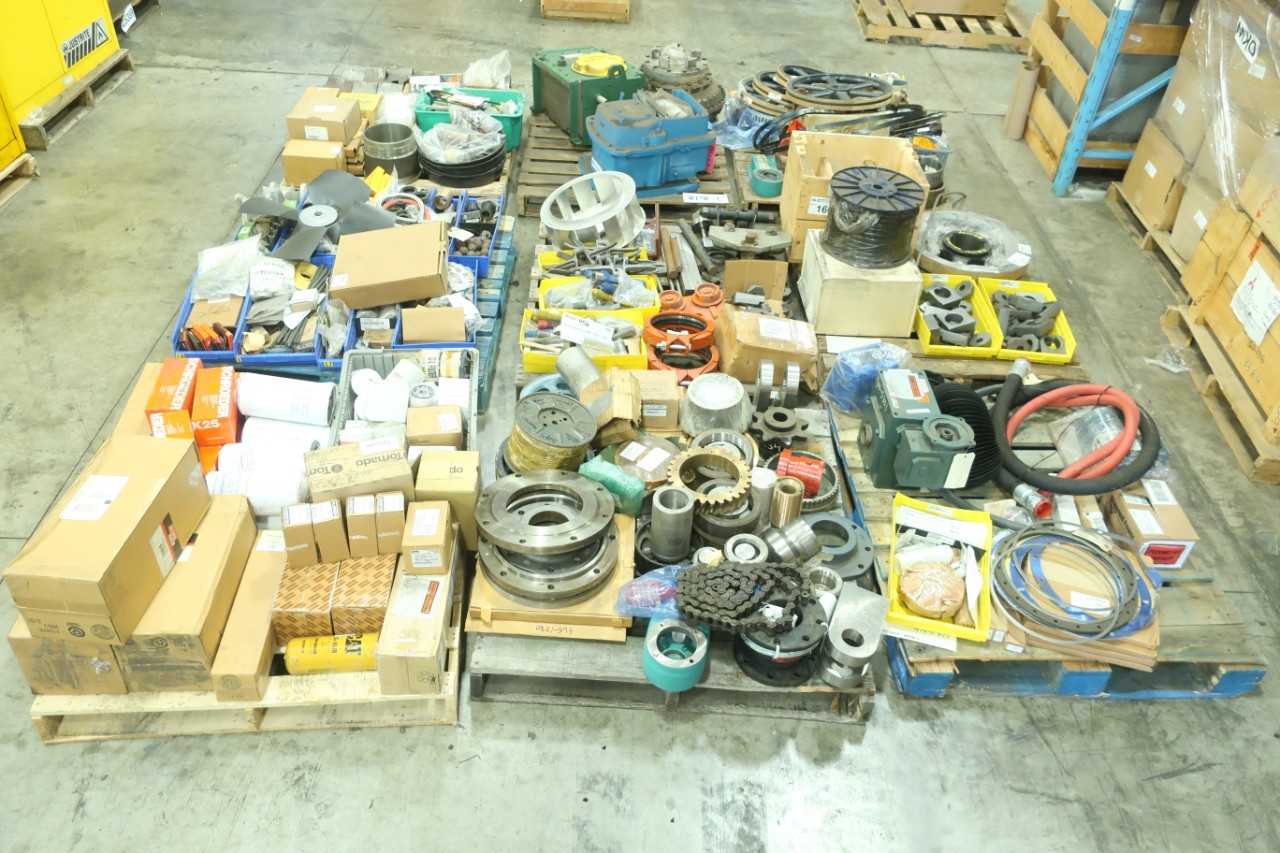 9 PALLETS OF ASSORTED POWER TRANSMISSIOND CHAINS FILTERS COUPLINGS GEAR REDUCERS SHEEVES SEALS - MISCELLANEOUS