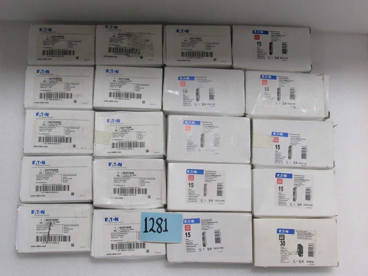 LOT OF EATON RESIDENTAL BREAKERS - MISCELLANEOUS
