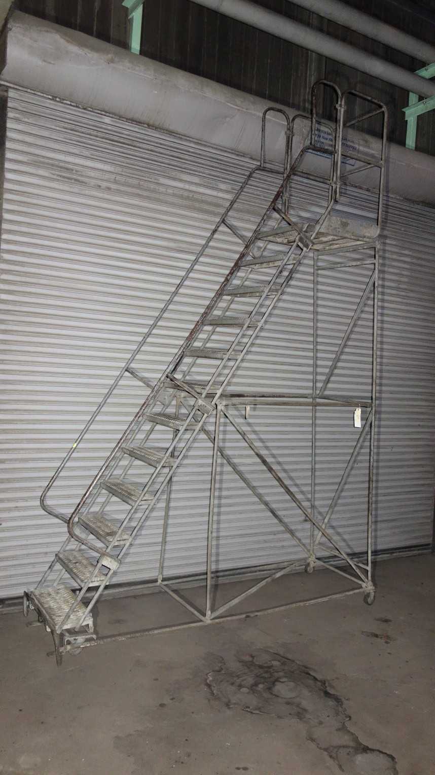 COTTERMAN 300LBS 12-STEP STEP LADDER - MATERIAL HANDLING