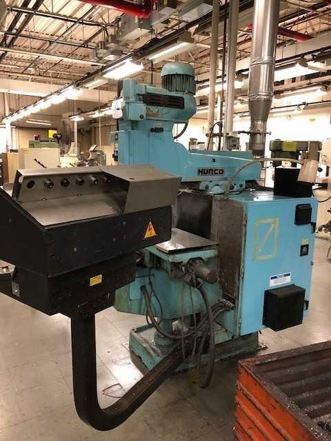 Hurco KM3P CNC Milling Machine - CNC MACHINING CENTERS