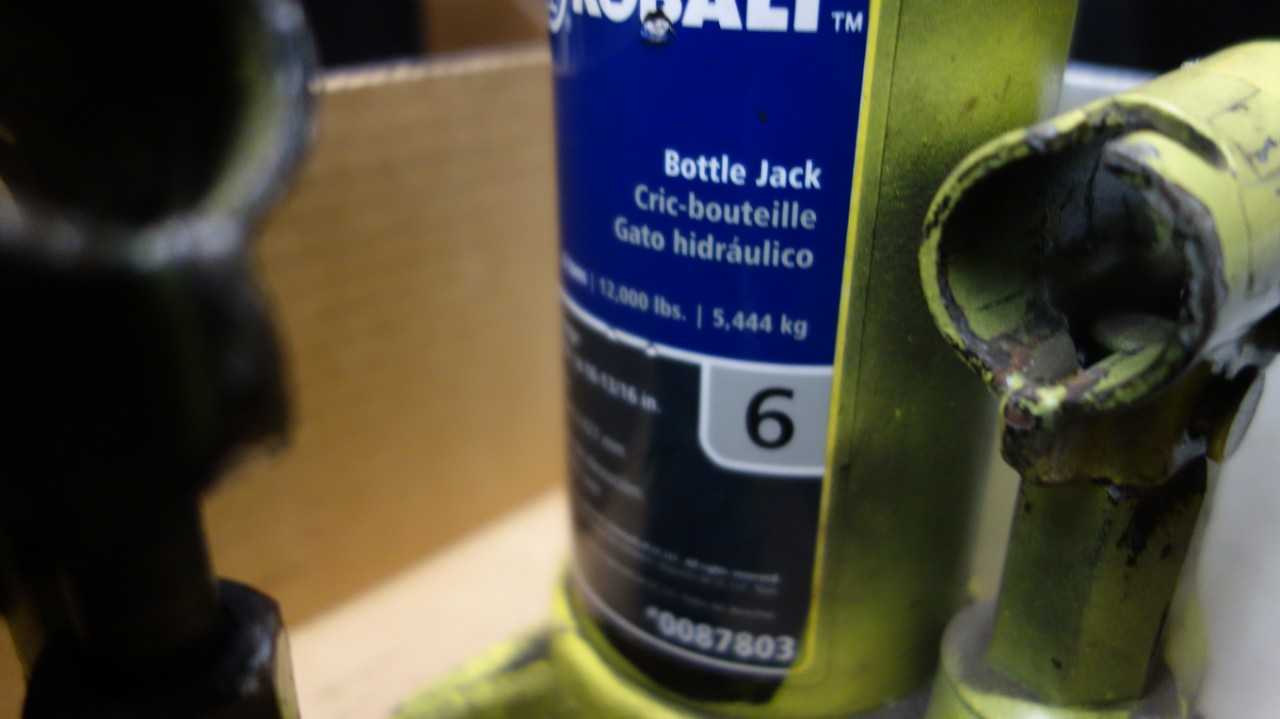 LOT OF 3 KOBALT 0087803 6 TON BOTTLE JACK - HAND TOOLS