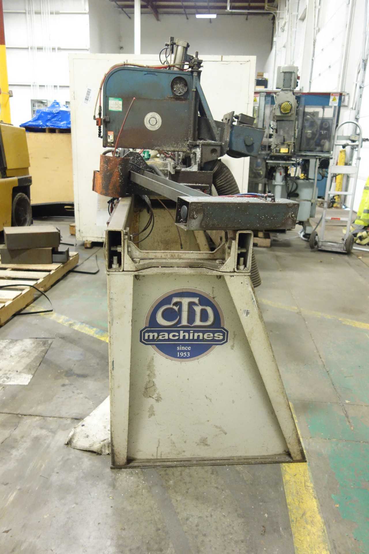 CTD MACHINE DOUBLE END TRIM AND COMPOUND MITRE SAW - ELECTRIC POWER TOOLS