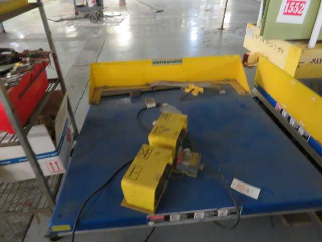 Southworth 3000 Lb. Capacity Lift - MATERIAL HANDLING