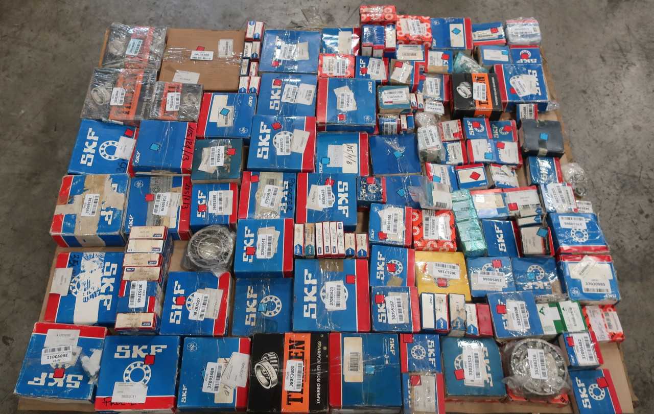 1 PALLET OF ASSORTED BEARINGS - BEARINGS