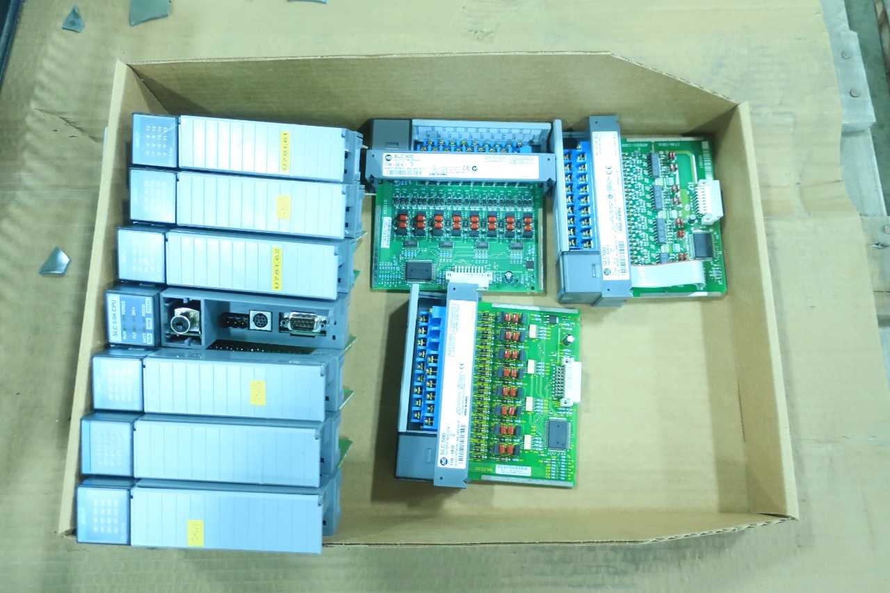 1 LOT OF ALLEN BRADLEY MODULE - AUTOMATION & CONTROLS