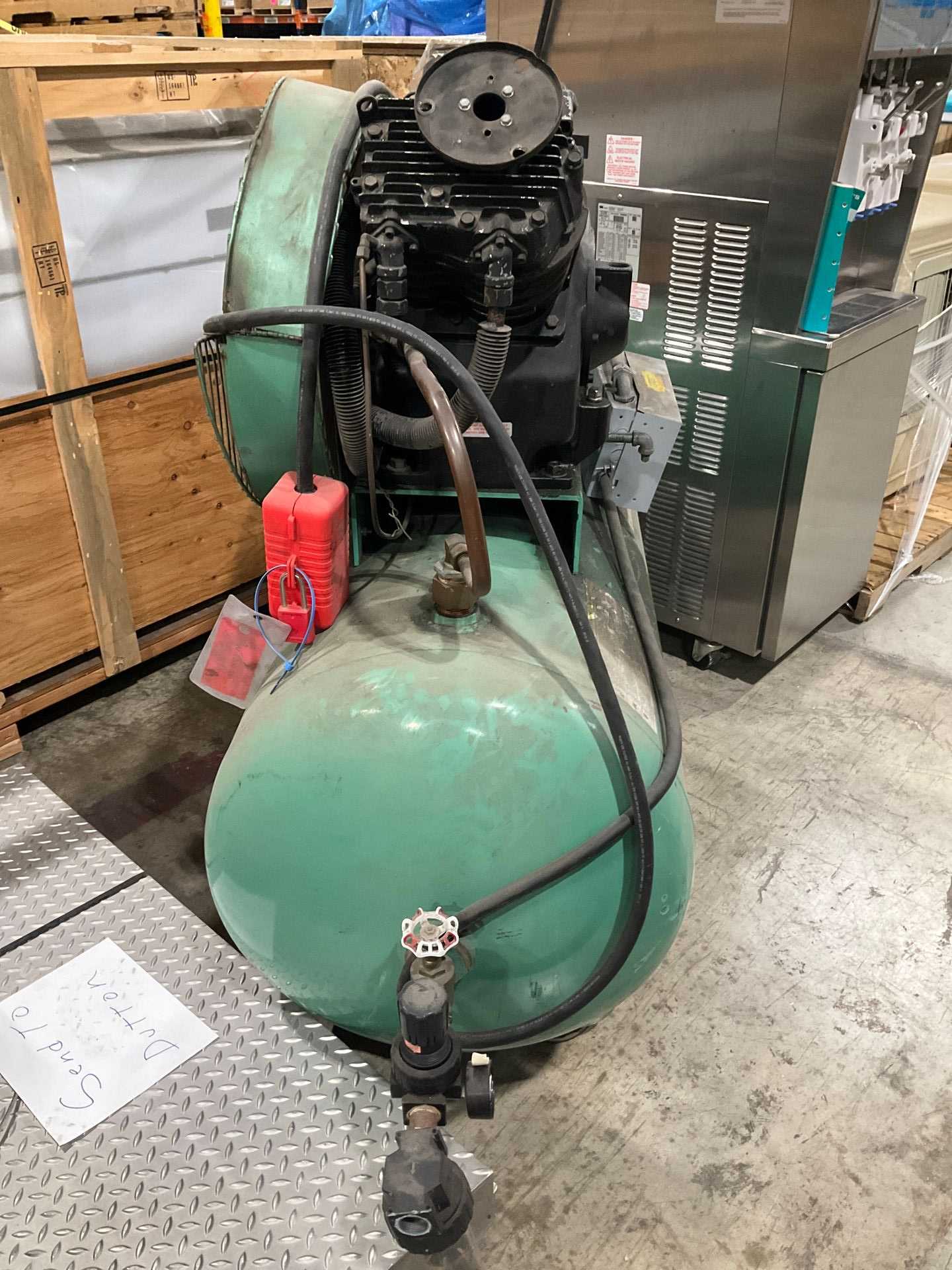 RECIPROCATING AIR COMPRESSOR