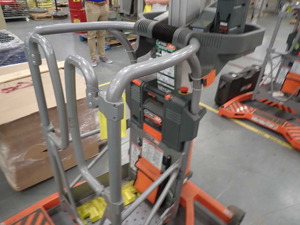 JLG FS80 Lift Pod (2599381) Ridley Park - TELESCOPIC HANDLERS