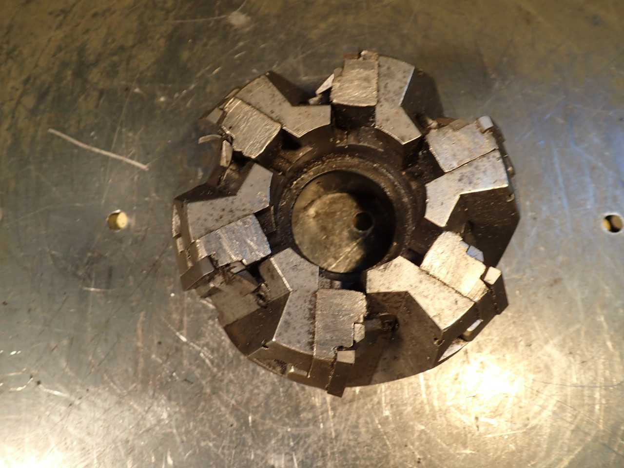 Greenleaf Corp 5319-R 4" RH Indexable Carbide Face Mill: 1-1/2" Shell Arbor Hole - END MILLS