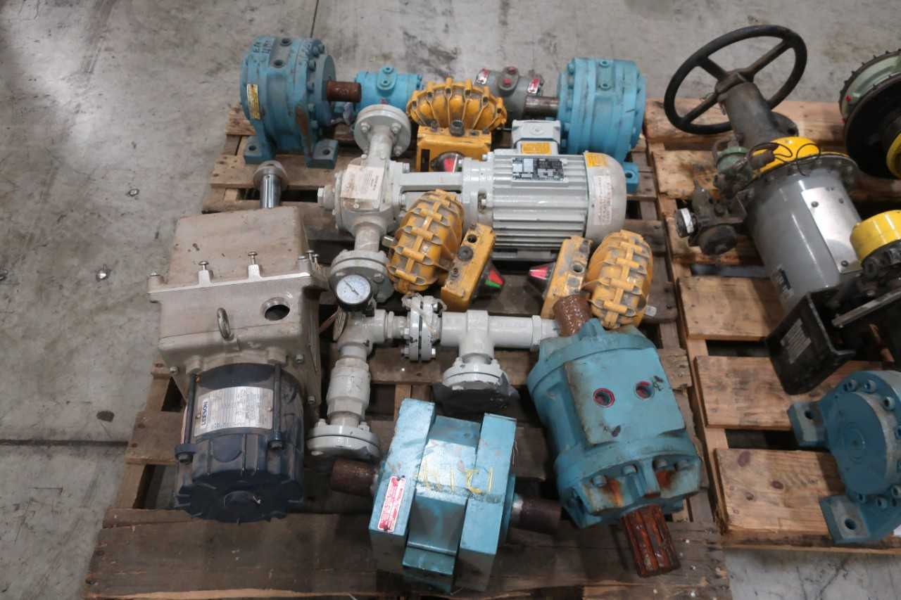 2 PALLETS OF ASSORTED ACTUATORS AND VALVE REPLACEMENT PARTS - MISCELLANEOUS