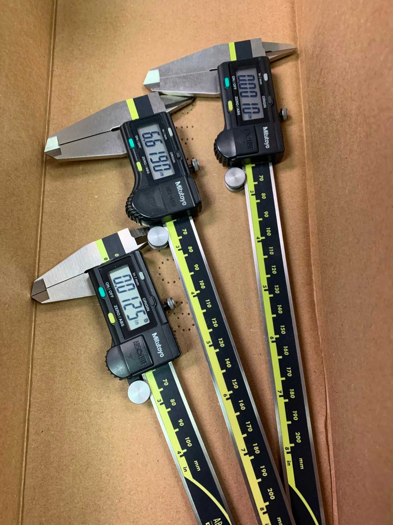 Mitutoyo Calipers - ELECTRIC POWER TOOLS