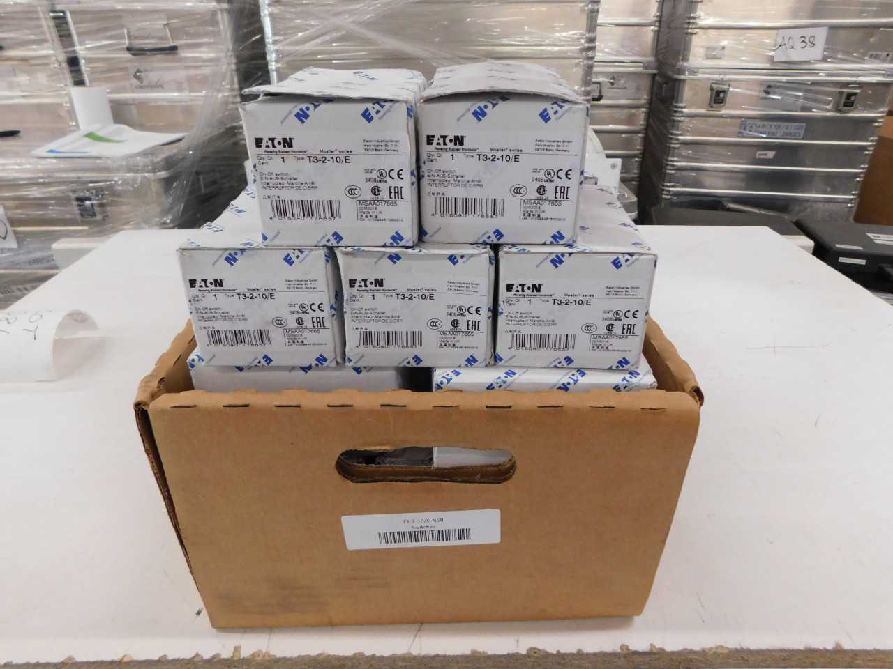 Lot of Quantity 49x T3-2-10/E Switches - VALVES