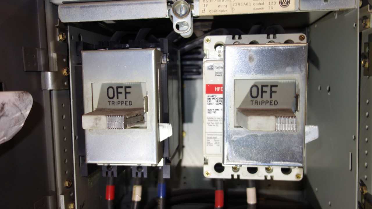 X7 VERTICAL SECTIONS OF WESTINGHOUSE MCC BUCKETS - MOTOR CONTROL CENTERS