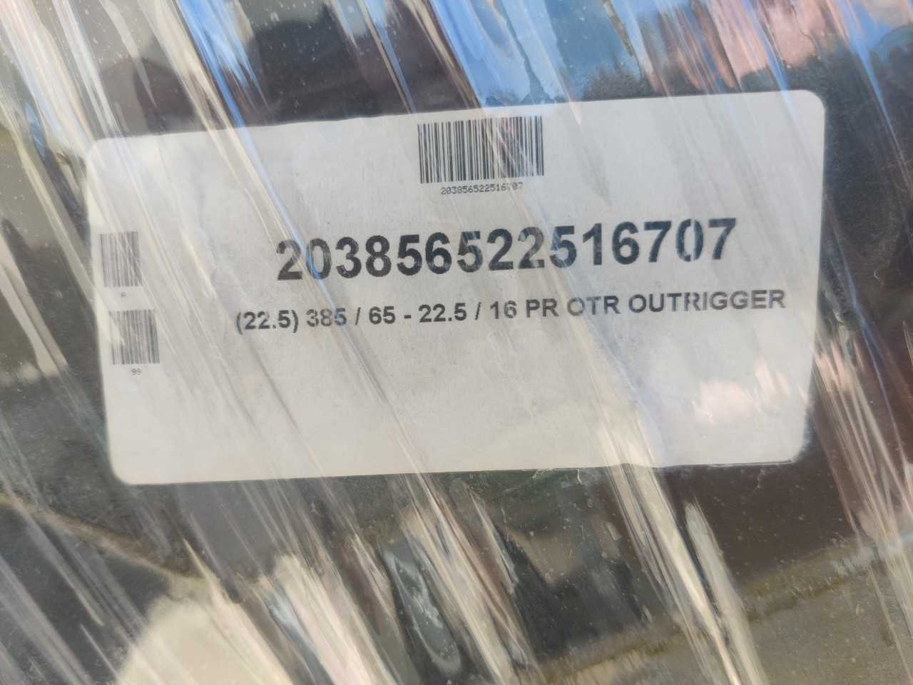 1 PALLET OF 5 INDUSTRIAL TRUCK TIRES - HYDRO EXCAVATOR TRUCKS