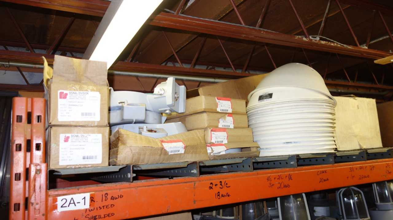 LOT OF ASSORTED EMERGENCY LIGHT FIXTURES AND REPLACEMENT PARTS - LIGHTING