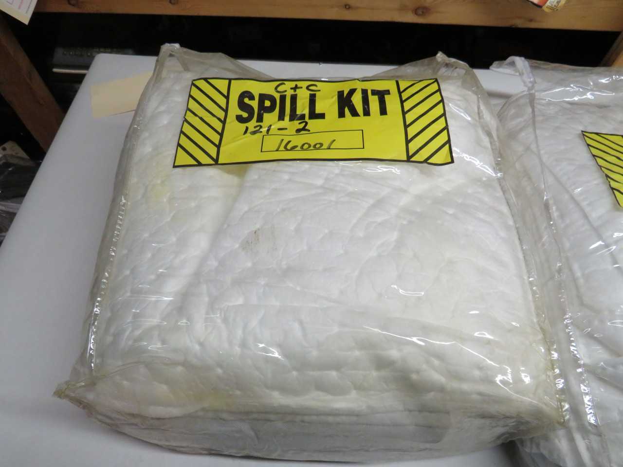 LOT OF 3 SPILL KITS - MATERIAL HANDLING
