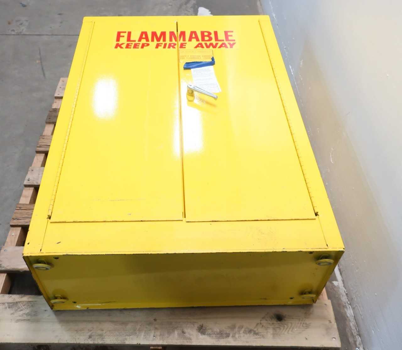SECURALL FLAMMABLE LIQUID SAFETY STORAGE - SAFETY EQUIPMENT SECURALL FLAMMABLE LIQUID SAFETY STORAGE - SAFETY EQUIPMENT