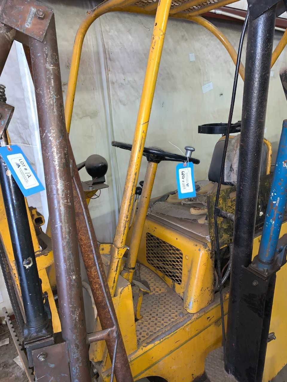 Yale LP Forklift - FORKLIFTS