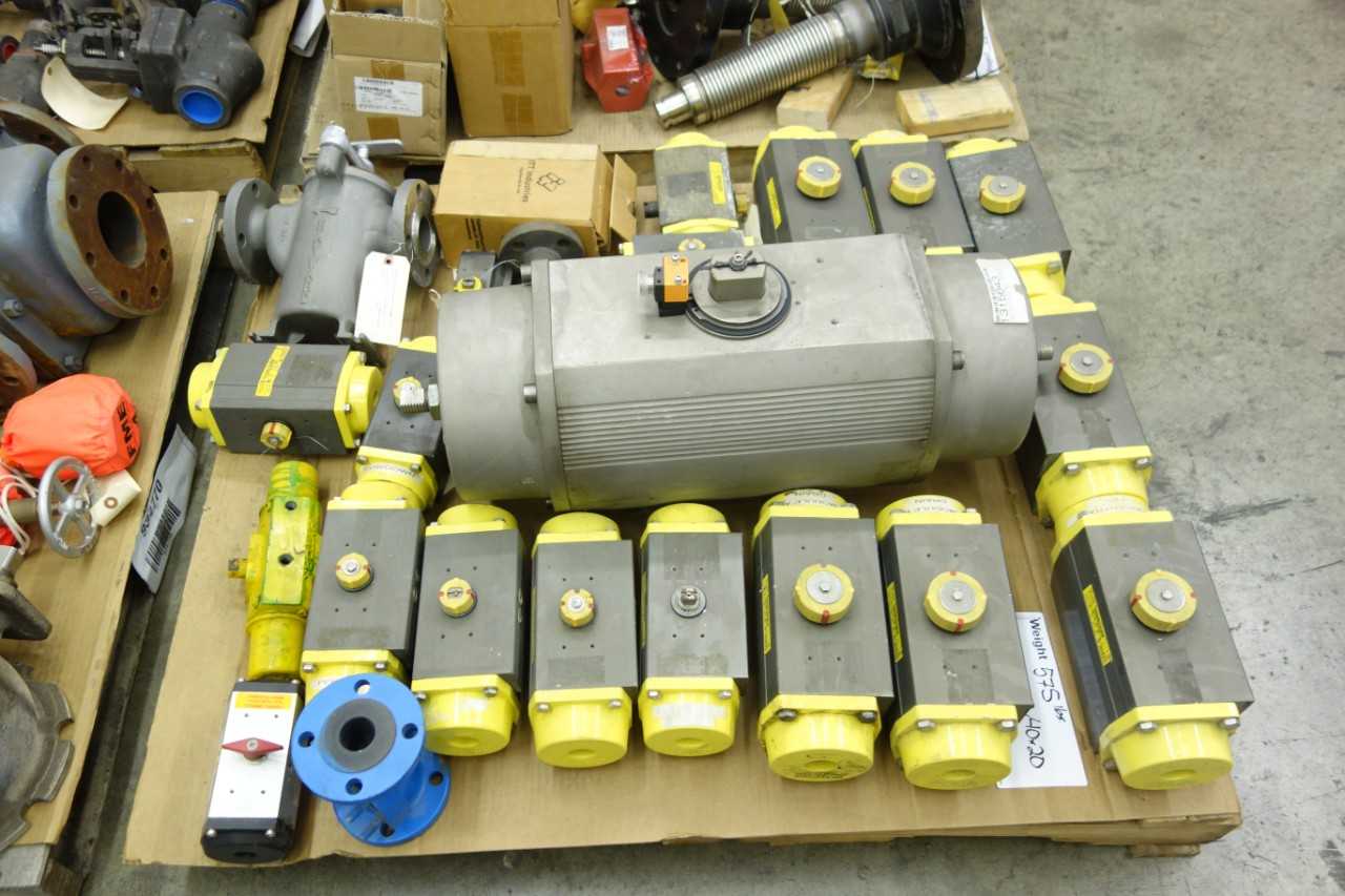 6 PALLETS OF ASSORTED VALVES AND VALVE PARTS - VALVES