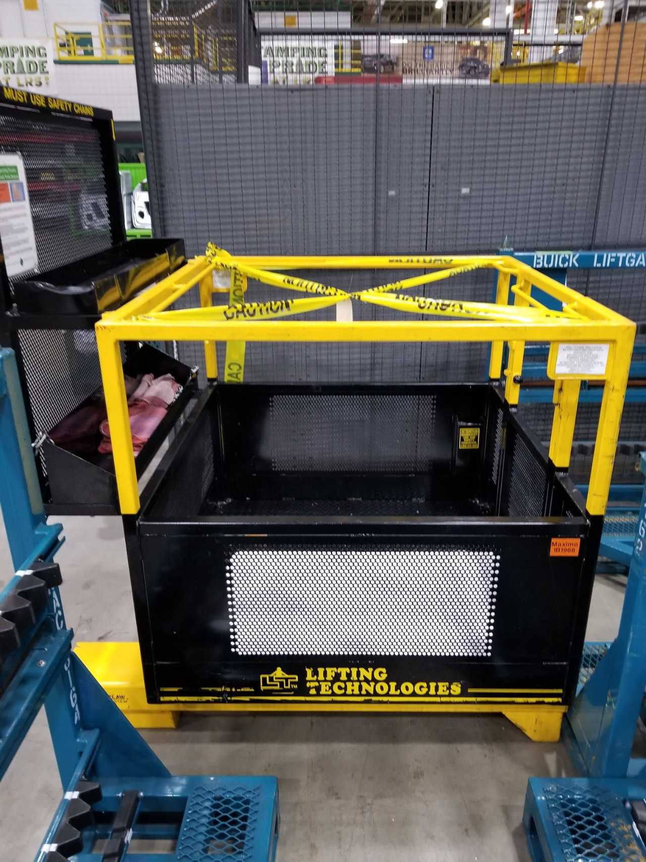 Lifting Technologies - Fork Lift Work Basket - LIFTING ATTACHMENTS Lifting Technologies - Fork Lift Work Basket - LIFTING ATTACHMENTS