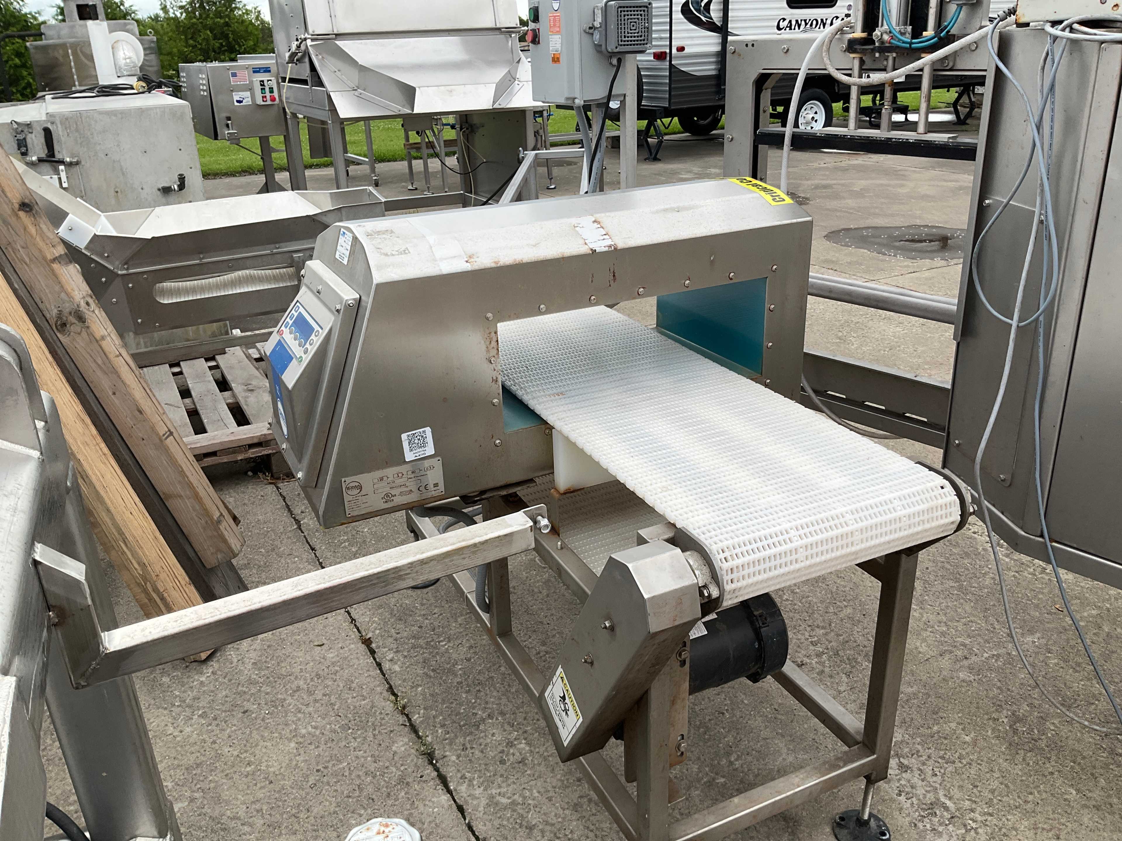 2021 LOMA IQ3 CONVEYOR METAL DETECTOR - CONVEYOR METAL DETECTOR