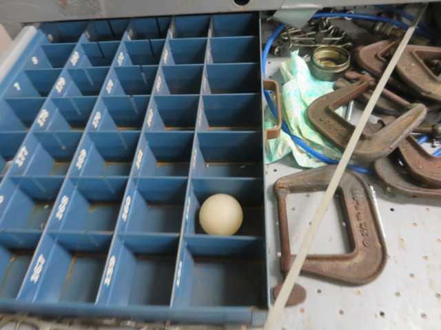 8 Drawer Stanley Vidmar and contents - MISCELLANEOUS