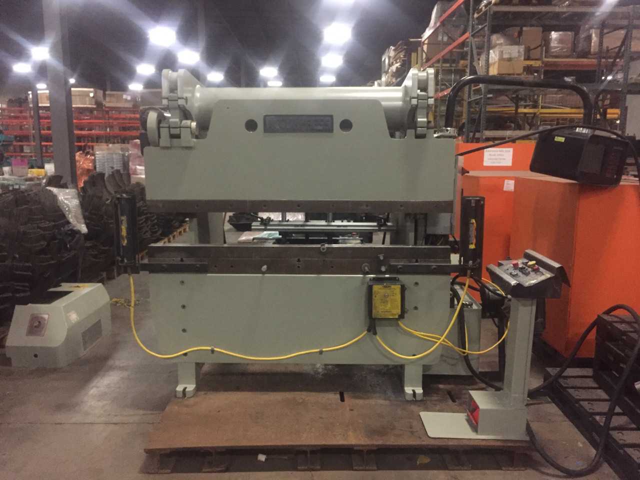 Accurpress 60 Ton x 6ft Accurpress Brake - PRESS BRAKES
