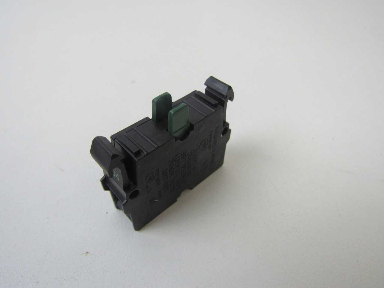 Quantity of 86x M22-K10 Contacts - VALVES