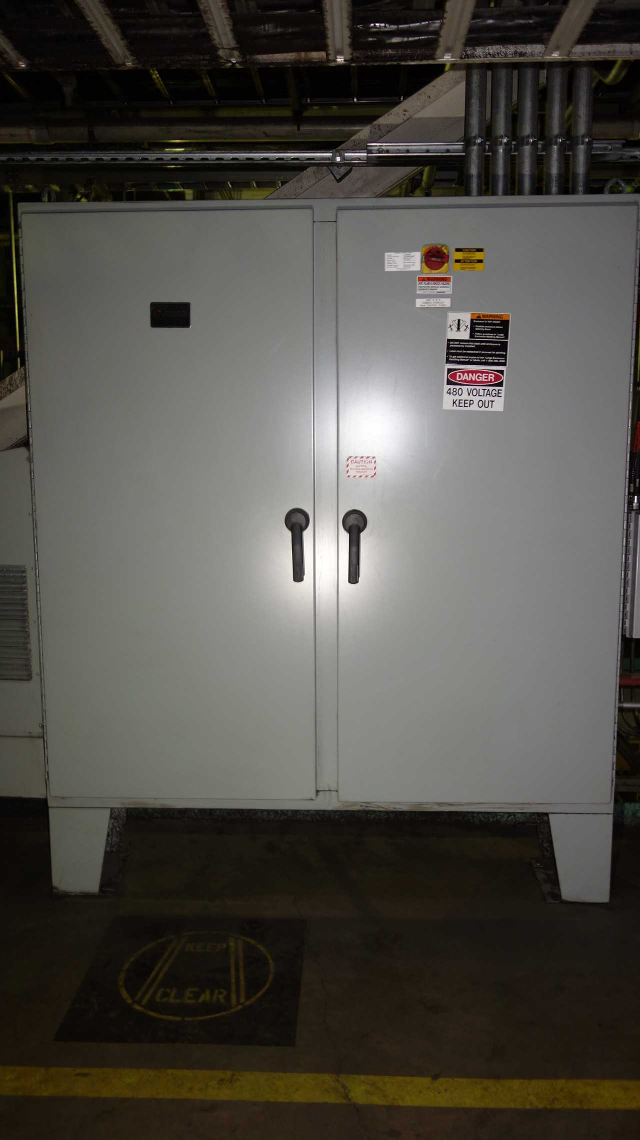 ALLEN BRADLEY CONTROL CABINET W/ 1756 CONTROLLOGIX - AUTOMATION & CONTROLS
