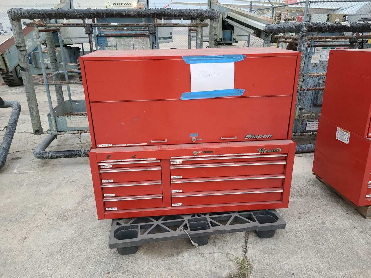2 Snap on tool cribs (1 two drawer and 1 6 drawer) (Lot 2586578) San Antonio, TX - TOOL STORAGE