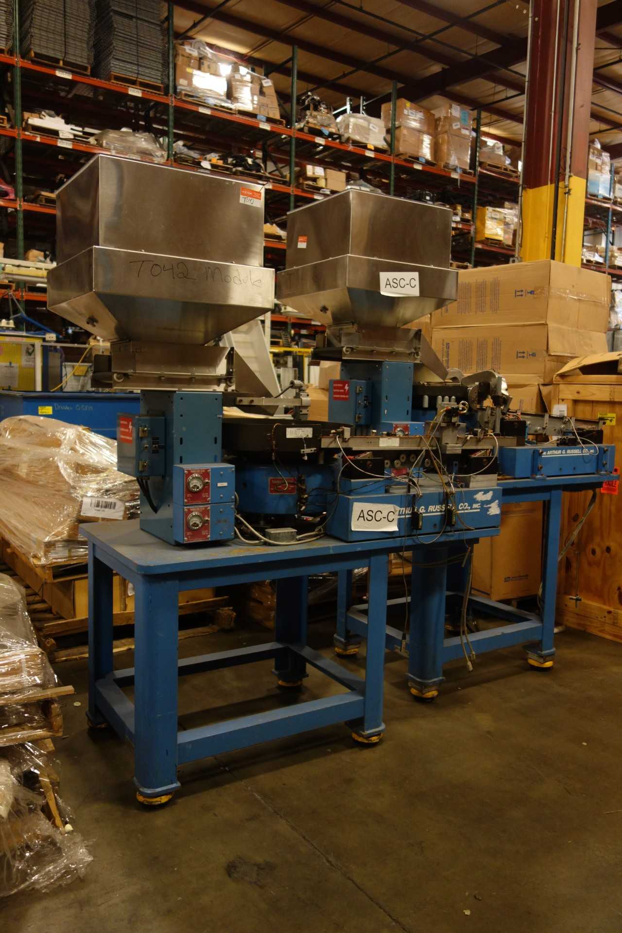 LOT OF 2 VIBRO BLOCK 20-HD ROTARY DISK FEEDER SYSTEMS WITH VBC-73S CONTROLLERS - MACHINING ACCESSORIES & TOOLING