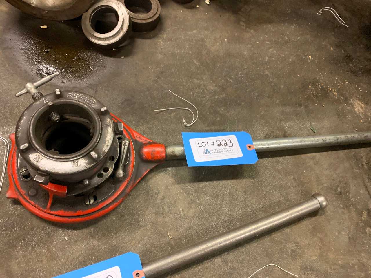 Ridgid Pipe Threader - HAND TOOLS