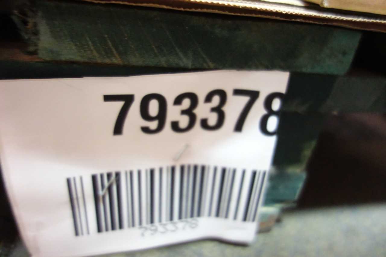 3 PALLETS OF ASSORTED VALVES AND VALVE ACCESSORIES - VALVES